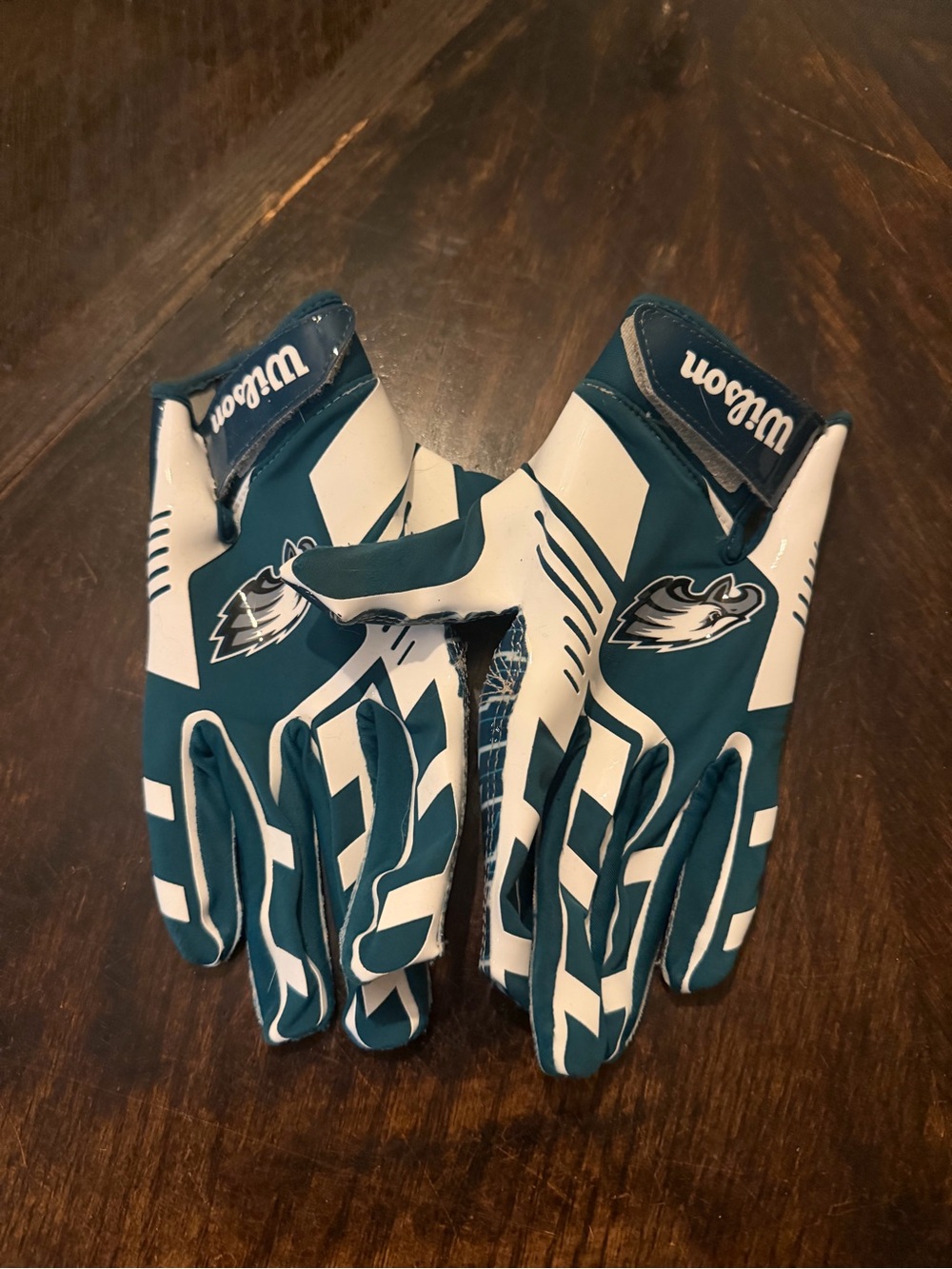 Football gloves